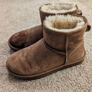 Classic mini 2 boot UGG size 6
